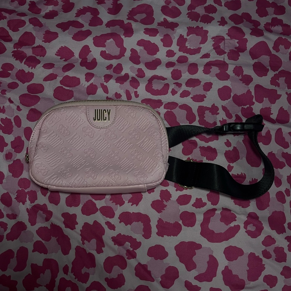 Juicy Couture Light Pink Fanny👛
